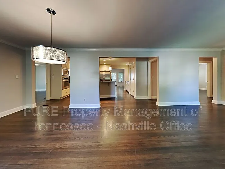 3818 Woodmont Ln — Photo 11