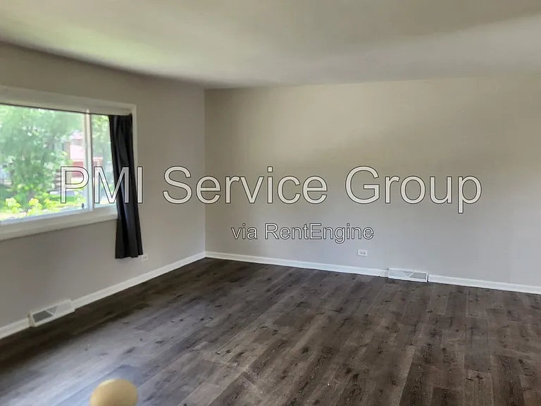 418 Assembly Dr — Photo 8