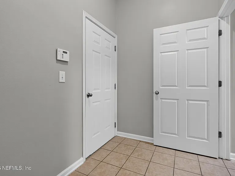 8196 Cabin Lake Cir #101 — Photo 25