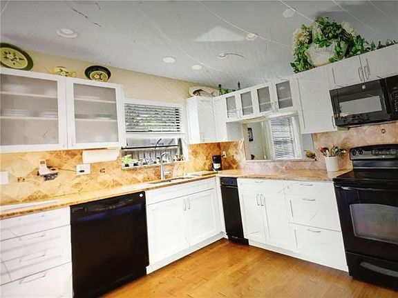 5th image of 2609 La Lique Cir