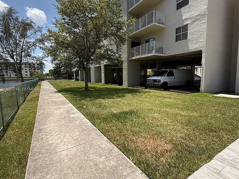 8240 SW 210th St #203 — Photo 42