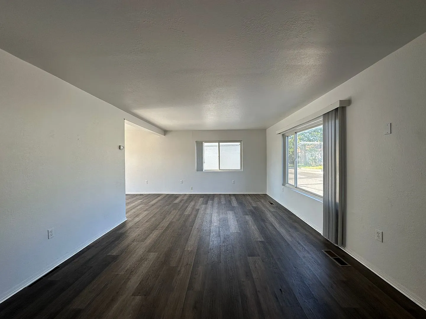 1520 McPherson Ave — Photo 2