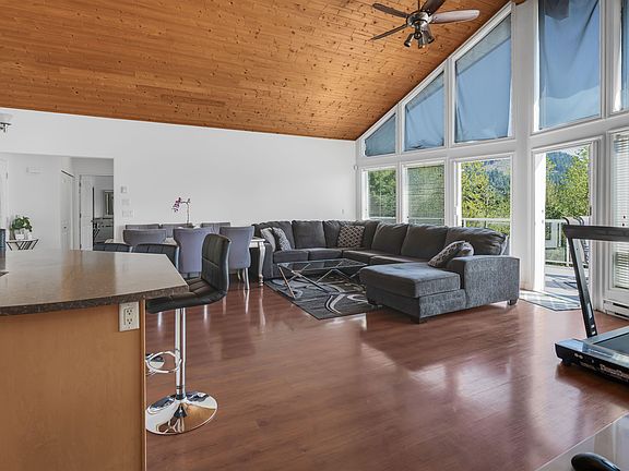 4th image of 12302 Cardinal Pl