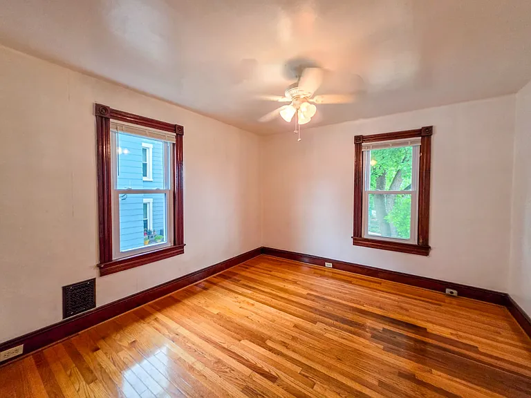8 N Virginia Ave — Photo 19