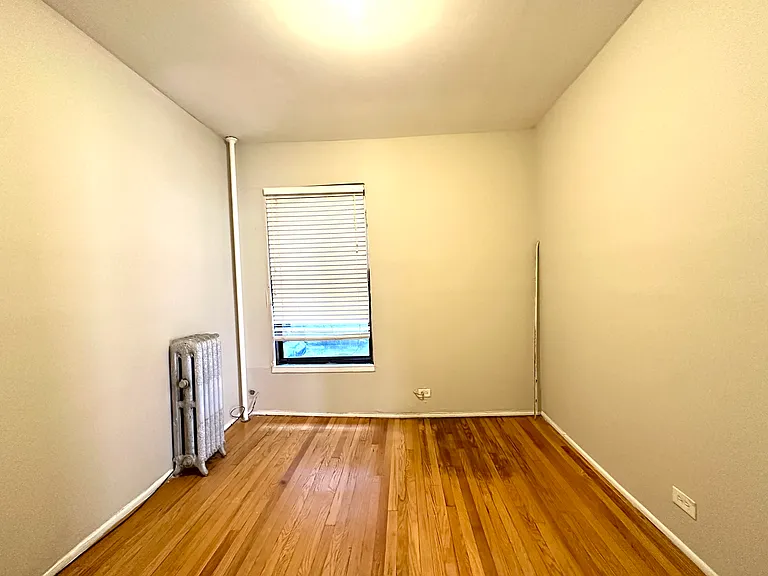 2858 N Clark St #2 — Photo 16