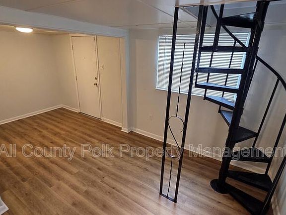 3rd image of 933 S Missouri Ave