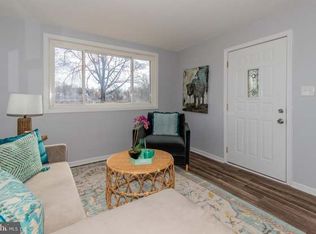 22 Chamber Ave, Capitol Heights, MD 20743