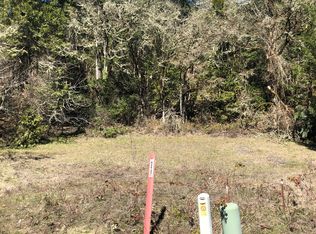 Bobbe Way, Oakridge, OR 97463