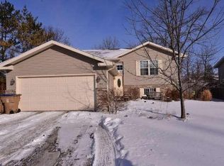 922 92nd Pl, Pleasant Prairie, WI 53158