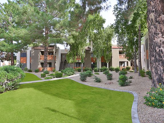3rd image of 10888 N 70th St APT 105