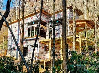 63 Speckled Feather Path, Sapphire, NC 28774