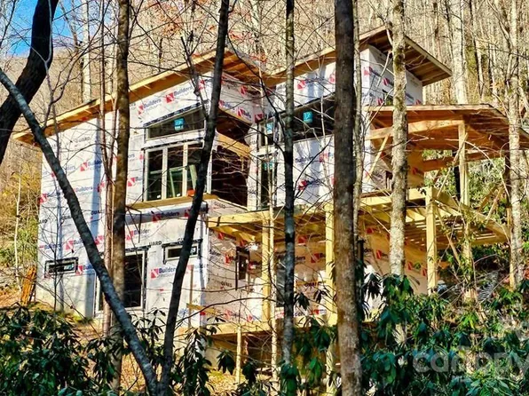 63 Speckled Feather Path, Sapphire, NC 28774