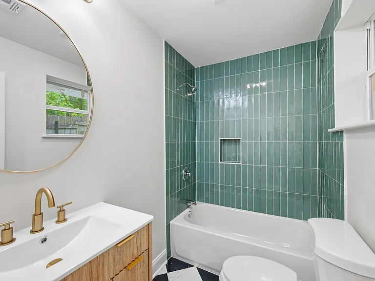 110 Jules Ave #110.5 — Photo 5