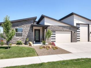 1418 W Caravan St, Kuna, ID 83634
