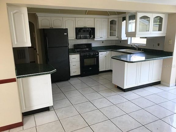 3rd image of 101 N Saturn Ave