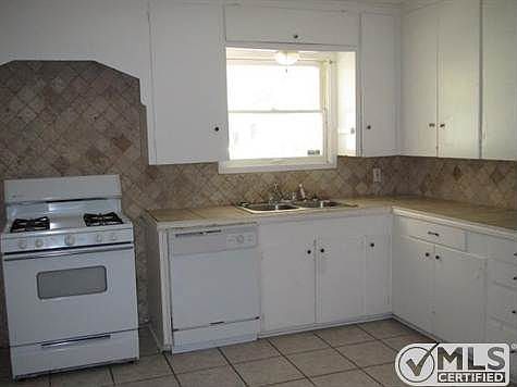 4th image of 6608 Malvey Ave