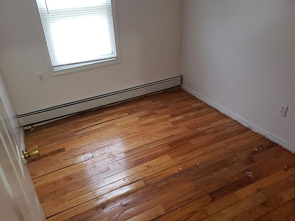 3rd image of 102-24 216th St