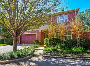 16 Foxhall Crescent Dr, Sugar Land, TX 77479