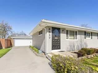 6517 N 81st St, Milwaukee, WI 53223
