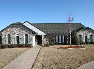 8101 N Bridgeport Ln, Bethany, OK 73008