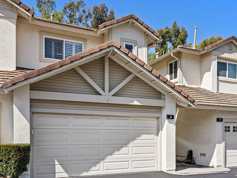 5847 E Rocking Horse Way #6 — Photo 3