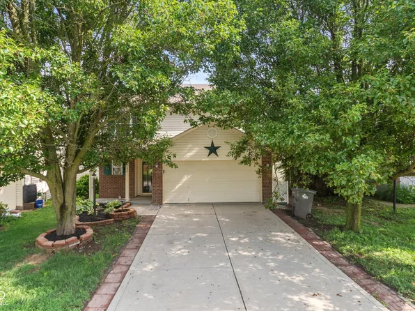 1122 Lake Tree Pl, Indianapolis, IN 46217
