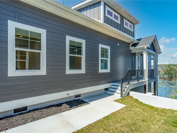 1230 Melton Rd #211, West Union, SC 29696