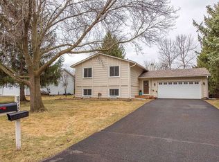 2715 Weston Ln N, Plymouth, MN 55447