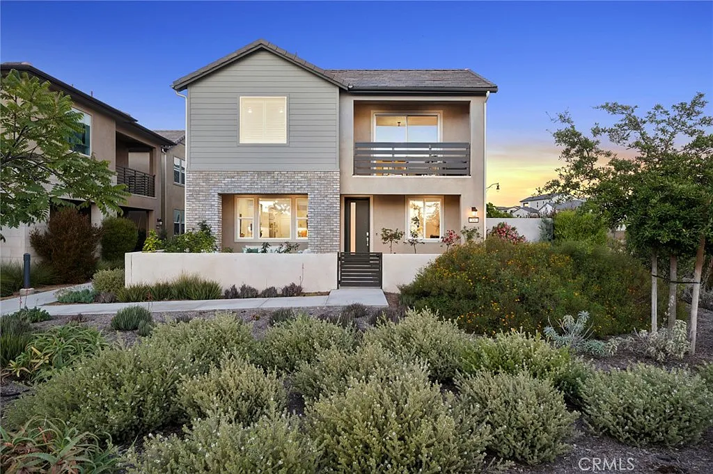 4 bed, 3.5 bath, 3009 sqft, $7,500 — Photo 1