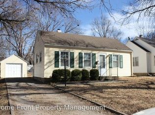 926 SW Randolph Ave, Topeka, KS 66606