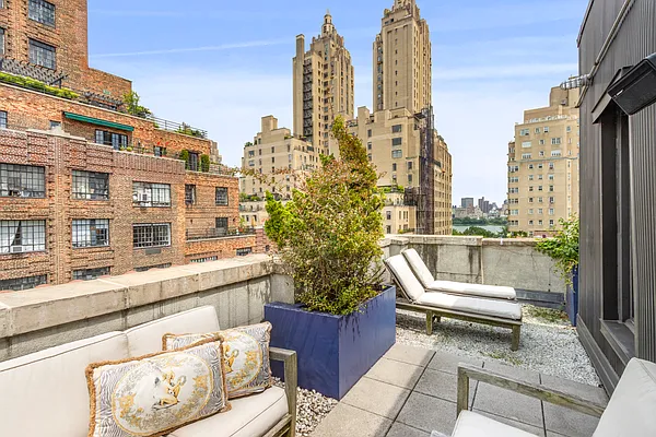 Sold by Brown Harris Stevens | media 9
