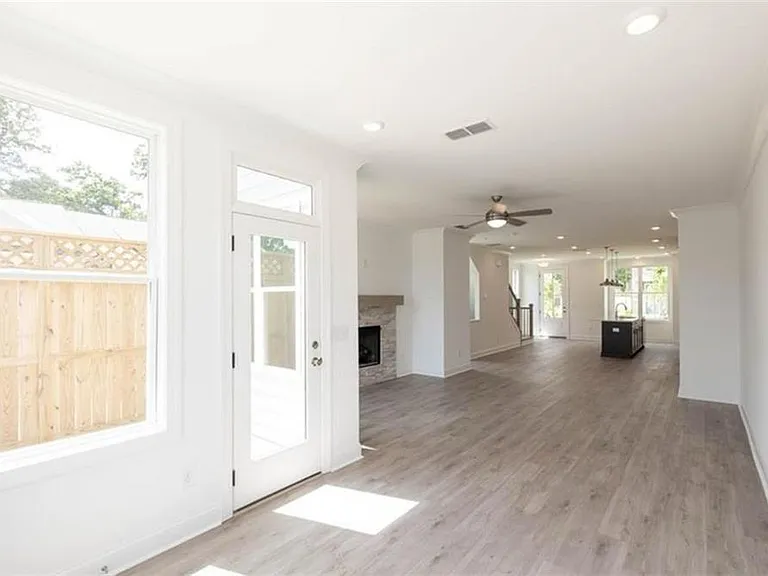 5209 Riden Ct — Photo 9