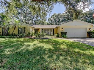 13511 Greentree Dr, Tampa, FL 33613
