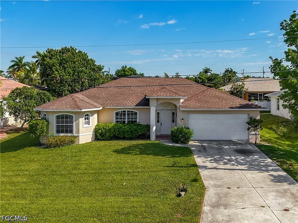 4 bed, 2.0 bath, 2047 sqft, $2,000 — Photo 4