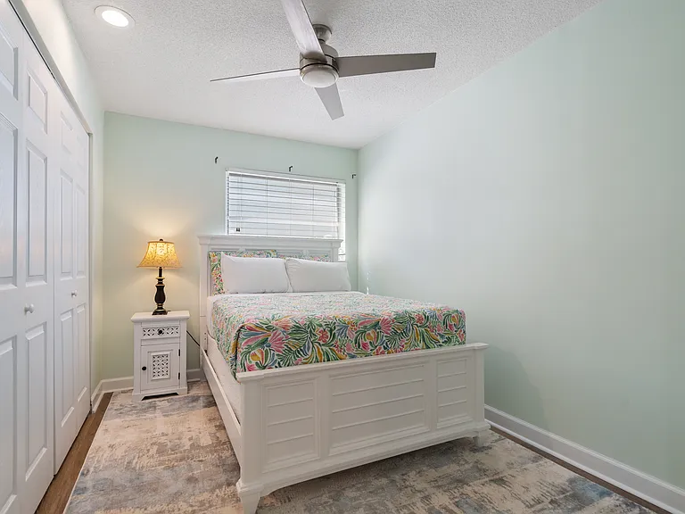 291 N Tessier Dr — Photo 34