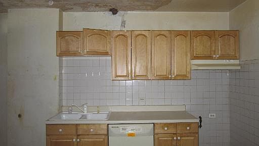 5th image of 1030 N Austin Blvd APT 1S