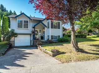 8062 138th St, Surrey, BC V3W 8P9