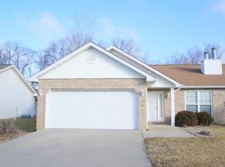 1470 Owl Creek Ln, Swansea, IL