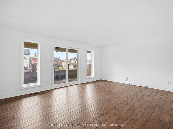 5th image of 394 Patricia Ave