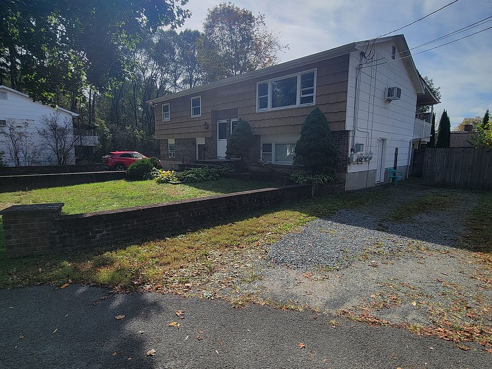 1st image of 14 Brook St #3