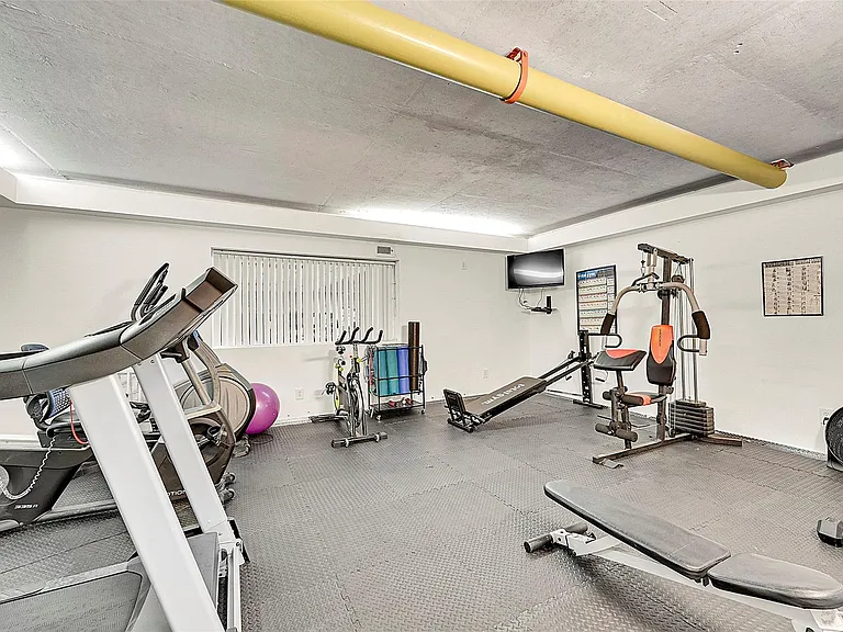 1401 S Ocean Dr #304 — Photo 33