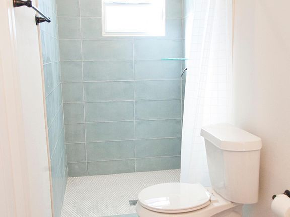2nd image of 306 W Flora St #A