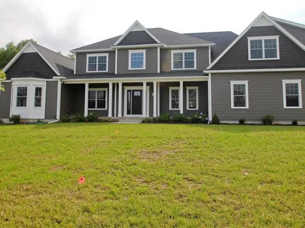 9 Lise Circle, Suffield, CT 06078