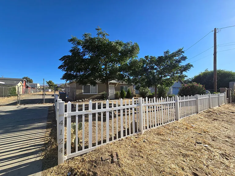 4124 W Avenue L6 — Photo 3