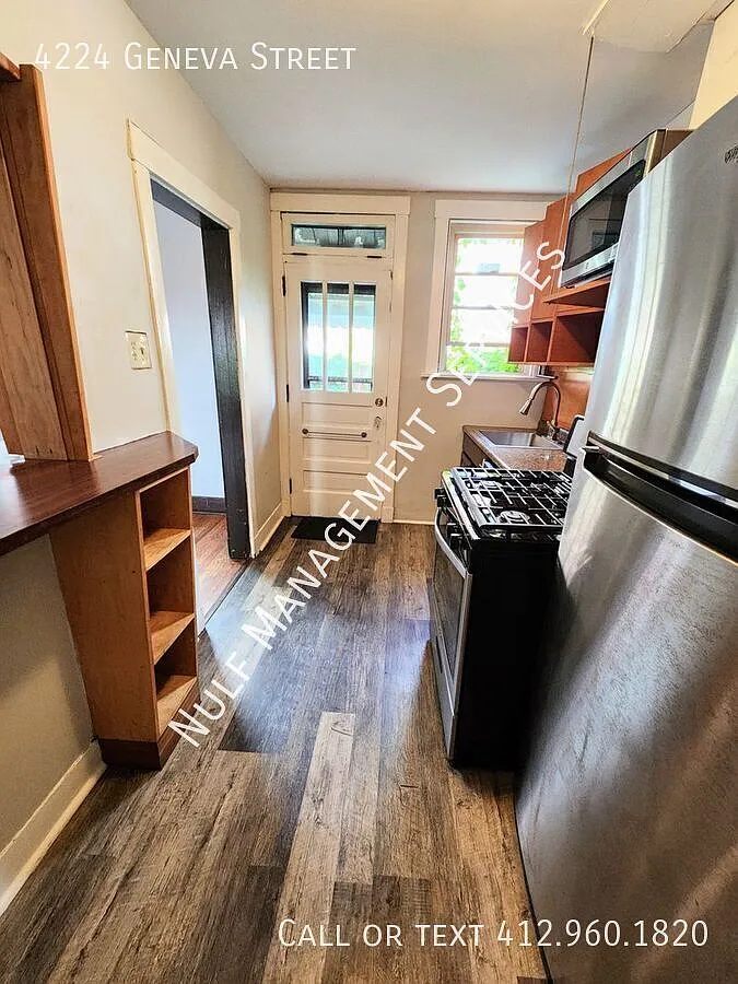 2 bed, 1 bath + bonus room in Lawrenceville — Photo 2