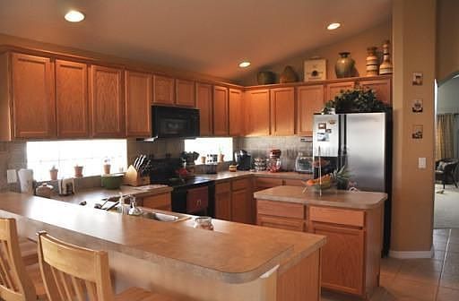 3rd image of 1366 Willow Branch Dr