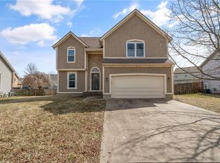 1398 S Brentwood Dr, Olathe, KS 66062