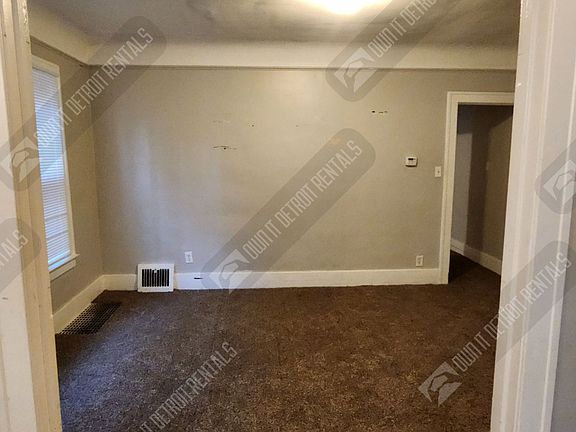 5th image of 2310 Glendale St APT 1W
