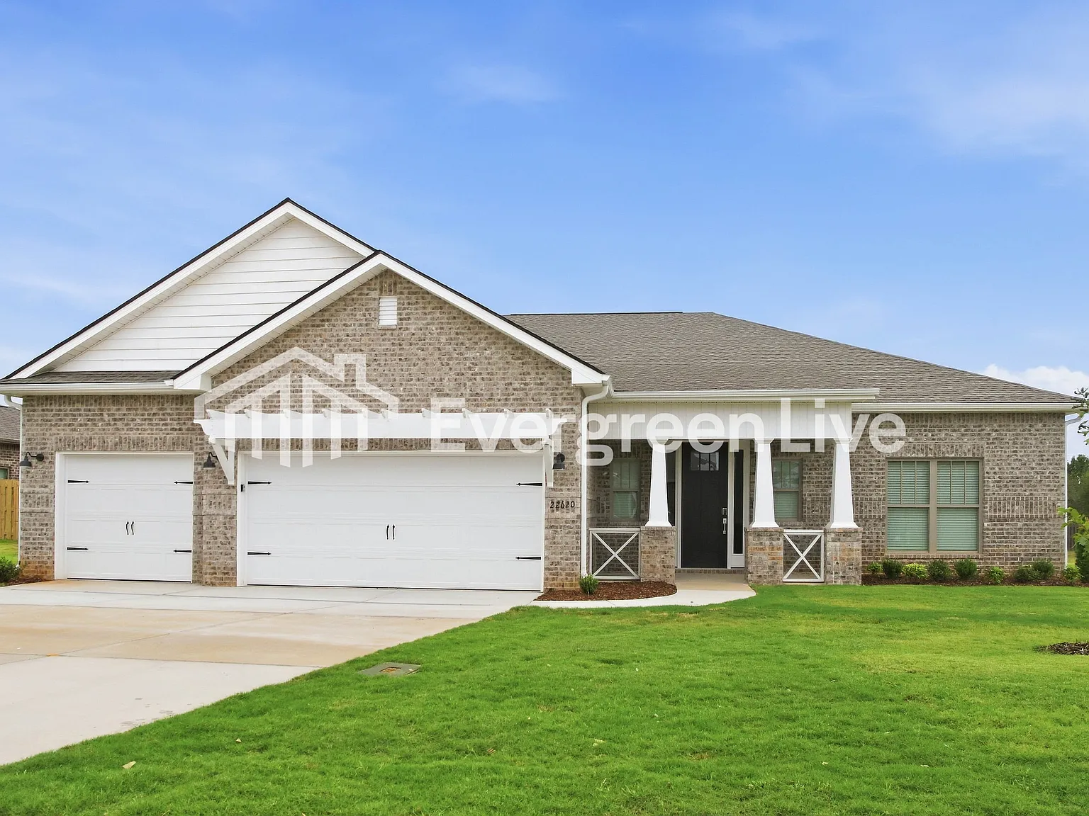 4 bed, 3.0 bath, 2828 sqft, $2,345 — Photo 1
