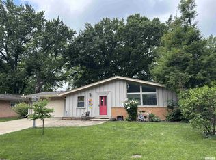17 Lambert Ln, Springfield, IL 62704